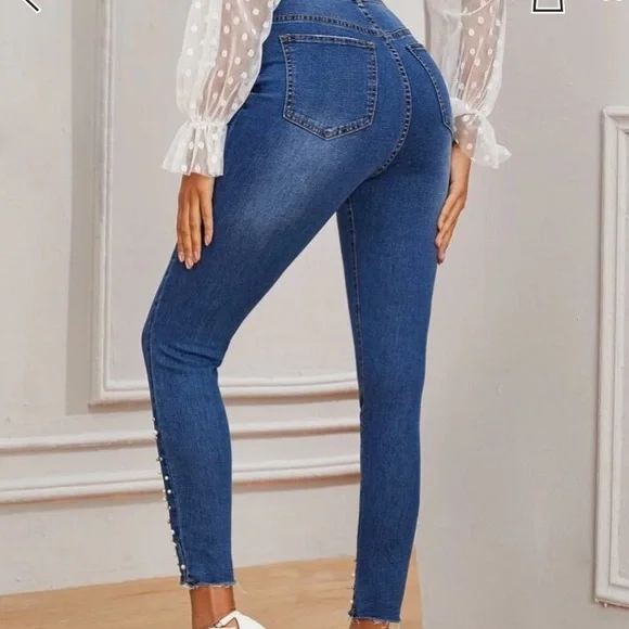Skinny Jeans with pearls Size Large - Picture 2 of 9